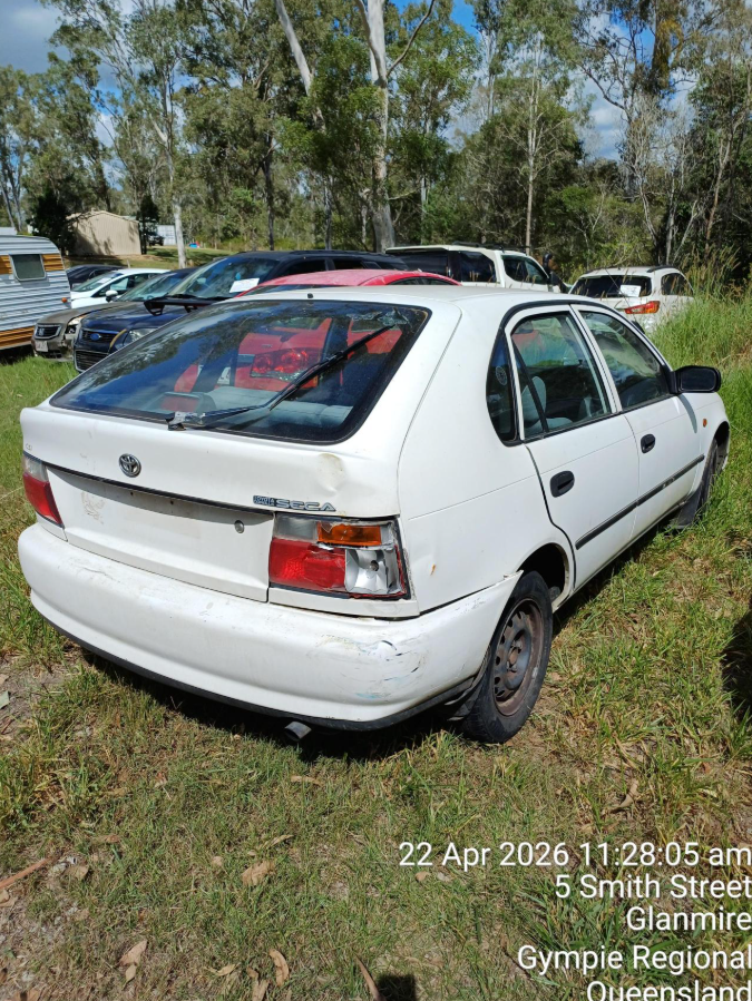 Toyota Corolla Hatch - White.png